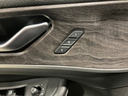 Used 2022 Jeep Grand Cherokee L Limited image 27