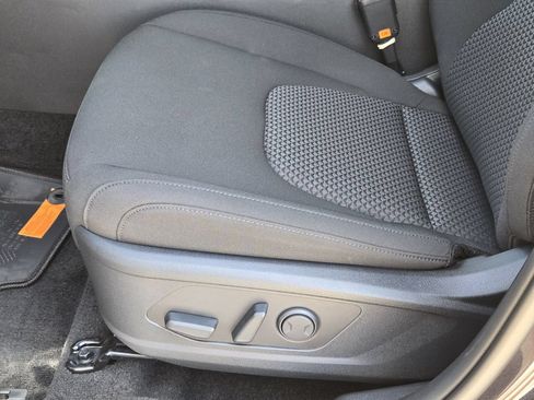 New 2026 Kia Sportage LX FWD image 19
