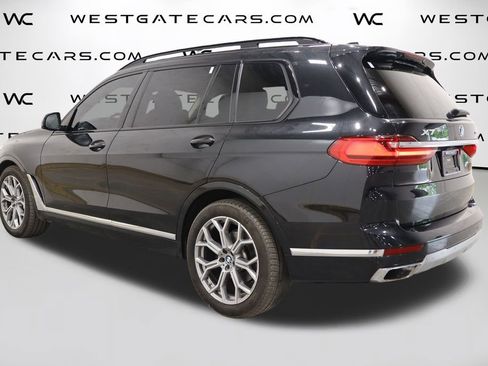 Used 2022 BMW X7 xDrive40i w/ Cold Weather Package image 5