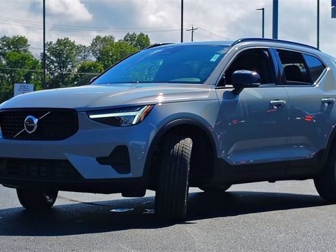 New 2026 Volvo XC40 B5 Core image 6