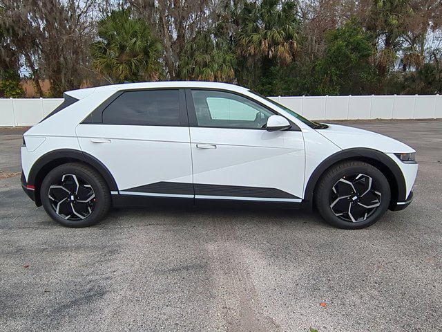 New 2024 Hyundai Ioniq 5 SEL RWD image 3