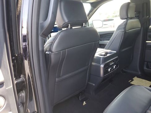 Used 2024 Ford Expedition Platinum AWD/4WD image 14