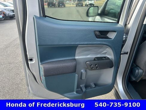 Used 2023 Ford Maverick XL image 12