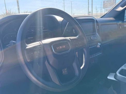 Used 2022 GMC Sierra 2500 Pro w/ Convenience Package AWD/4WD image 9