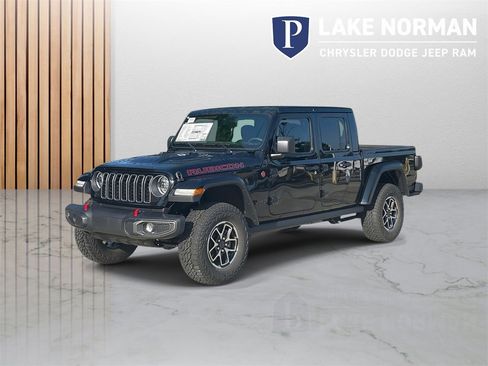 New 2025 Jeep Gladiator Rubicon w/ Convenience Group image 4