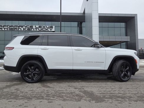 Used 2022 Jeep Grand Cherokee L Limited image 28