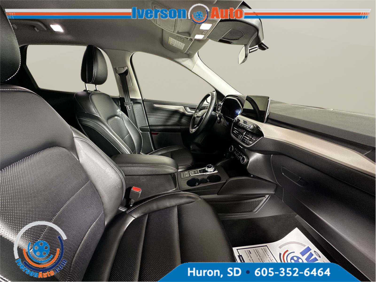 Used 2021 Ford Escape SEL w/ Technology Package AWD/4WD image 27