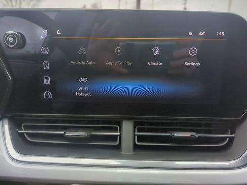 Certified 2024 Chevrolet Trax LT w/ Driver Confidence Package image 21