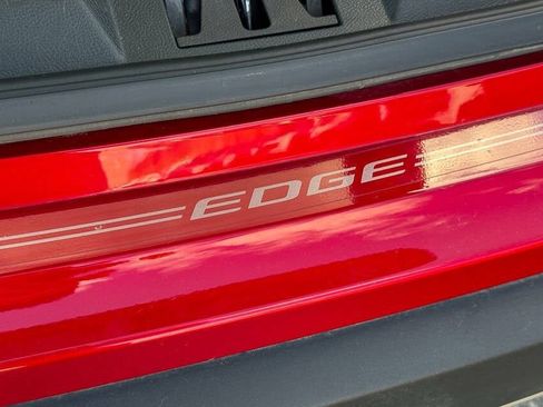 Used 2023 Ford Edge Titanium w/ Cargo Accessory Package image 20