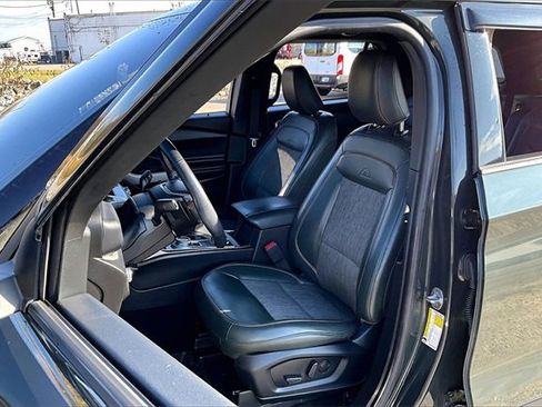 Used 2022 Ford Explorer Timberline image 27