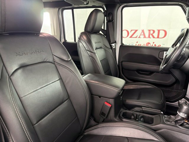 Used 2023 Jeep Wrangler Unlimited Sahara w/ Cold Weather Group AWD/4WD image 32