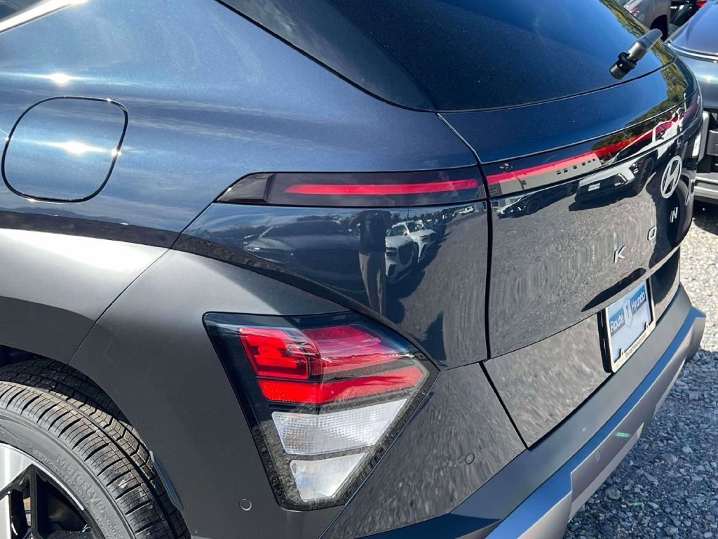 New 2027 Hyundai Kona Limited AWD/4WD image 5