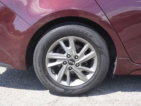 Used 2019 Kia Optima LX FWD image 18