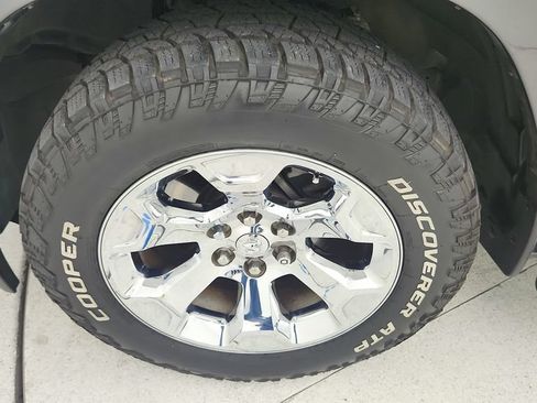 Used 2020 RAM 1500 Lone Star RWD image 23