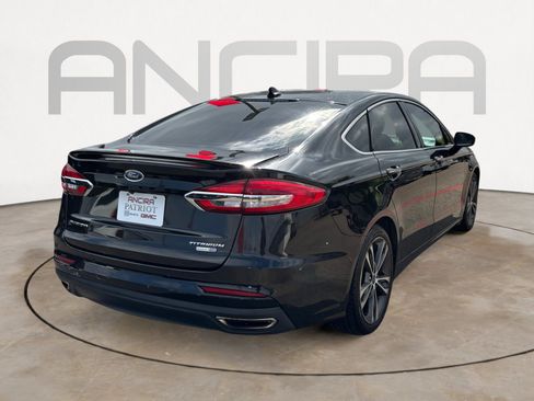 Used 2019 Ford Fusion Titanium image 10