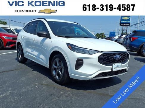 Used 2023 Ford Escape ST-Line w/ Tech Pack #1 FWD image 1