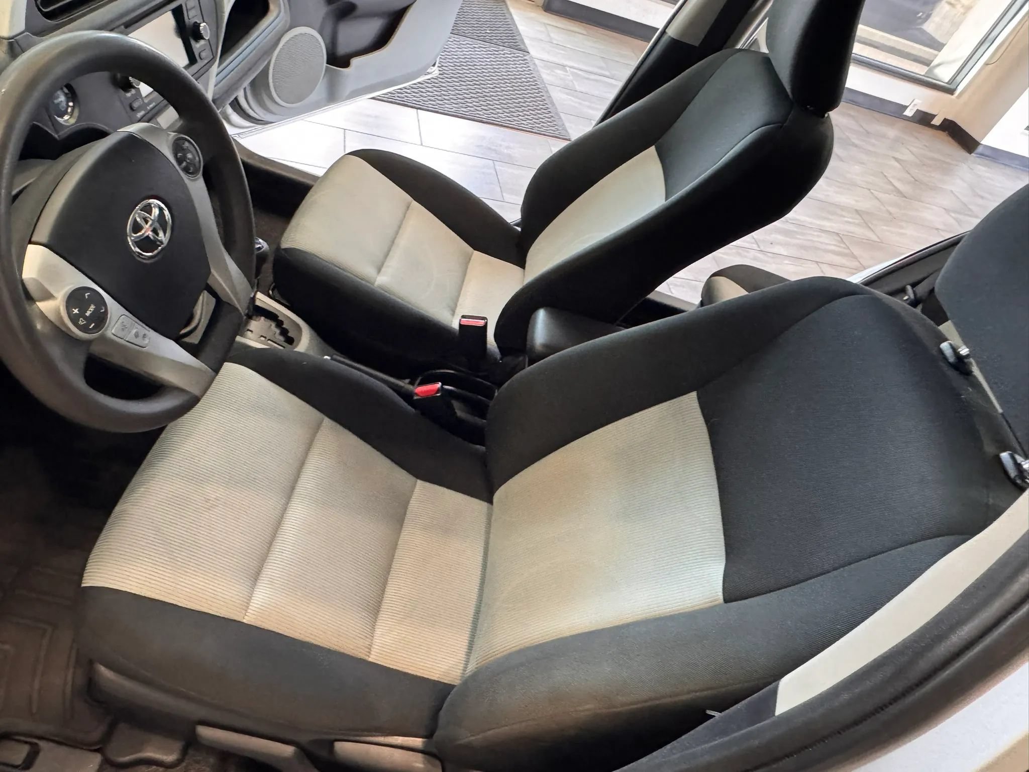 Used 2012 Toyota Prius C Three FWD image 17