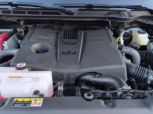 New 2026 Toyota Tundra Platinum image 31