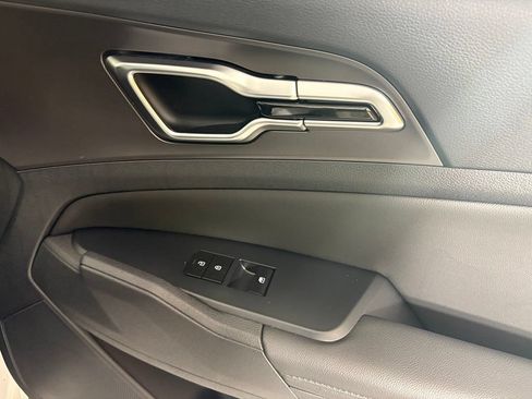 New 2026 Kia Sportage SX FWD image 13