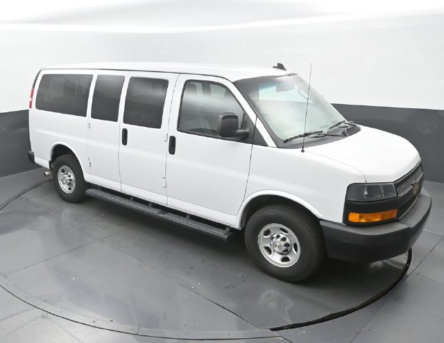 Used 2022 Chevrolet Express 2500 LS w/ Driver Convenience Package RWD image 13
