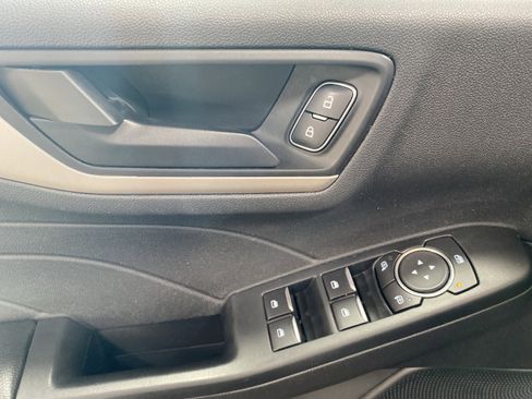 Used 2022 Ford Escape SE w/ Cold Weather Package image 15