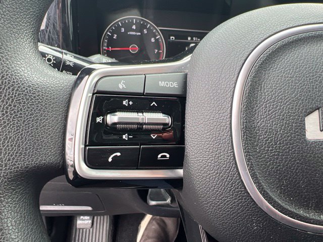 Used 2023 Kia Sorento LX FWD image 23
