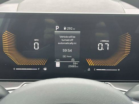 Used 2025 Kia Sorento LX FWD image 22