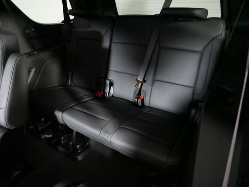 Used 2024 Chevrolet Tahoe LT w/ LT Signature Package AWD/4WD image 33
