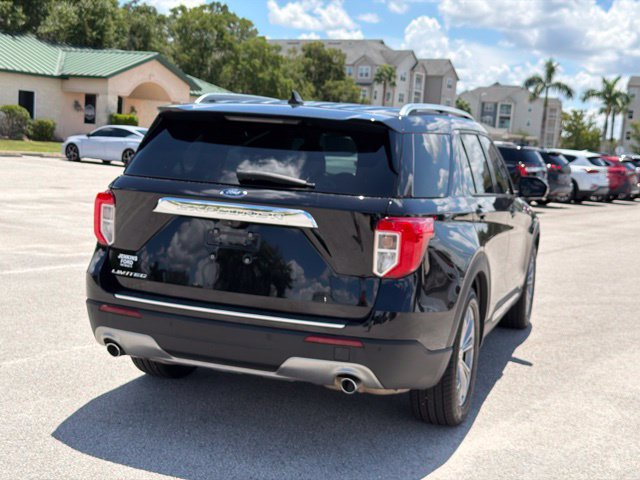 Used 2023 Ford Explorer Limited w/ Equipment Group 301A RWD image 5