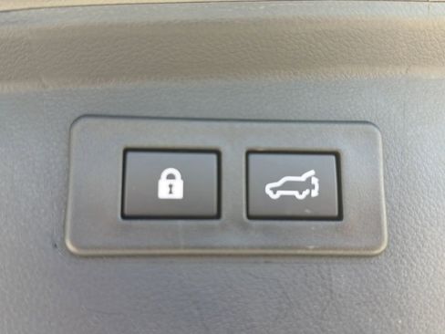 Certified 2024 Subaru Outback Premium AWD/4WD image 30