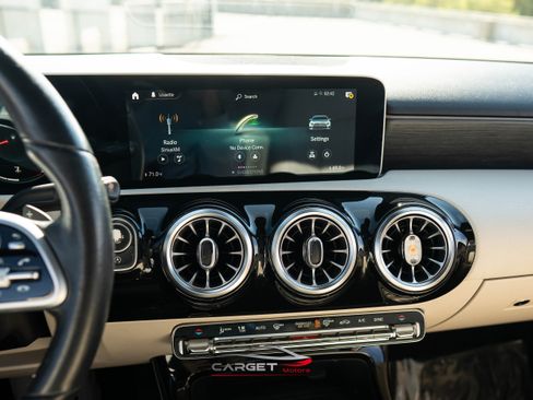 Used 2019 Mercedes-Benz A 220 image 31