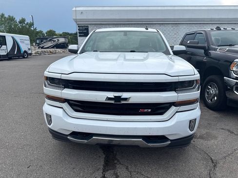 Used 2019 Chevrolet Silverado 1500 LT w/ LPO, Black Pack AWD/4WD image 3