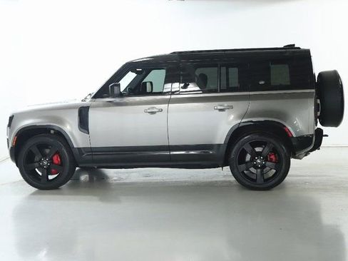 Certified 2024 Land Rover Defender 110 X-Dynamic SE image 4