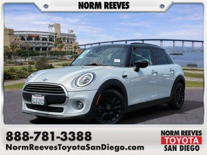 Used 2021 MINI Cooper 4-Door Hardtop w/ 6.5" Touchscreen Package
