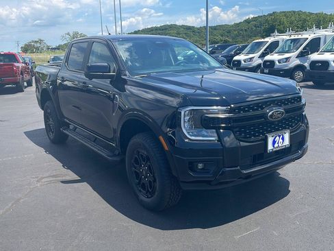 Used 2026 Ford Ranger Lariat w/ Black Appearance Package AWD/4WD image 10