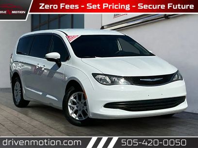 Used 2017 Chrysler Pacifica LX