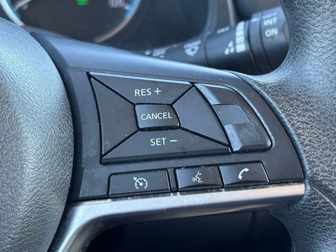 Used 2022 Nissan Leaf S image 23