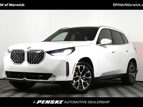 Used 2025 BMW X3 xDrive30i w/ Premium Package image 1