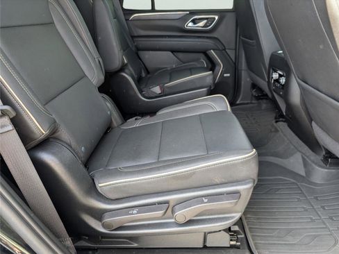 Used 2023 GMC Yukon SLT RWD image 33