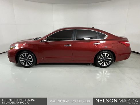 Used 2016 Nissan Altima 2.5 SL w/ 2.5 Technology w/LED Package image 5