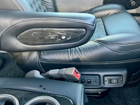 New 2025 GMC Savana 2500 Extended w/ Driver Convenience Package image 10