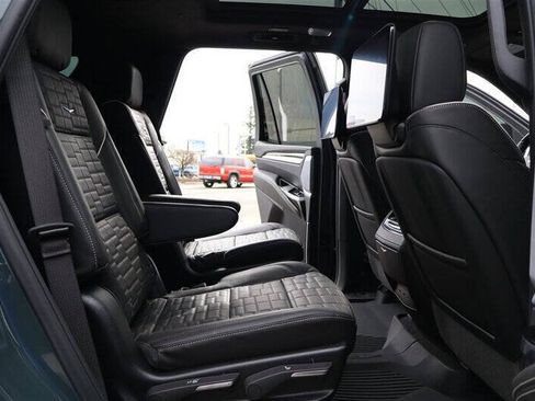 Used 2026 Cadillac Escalade V w/ LPO, ONYX Package AWD/4WD image 29