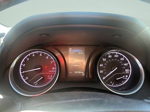 Used 2019 Toyota Camry SE FWD image 22