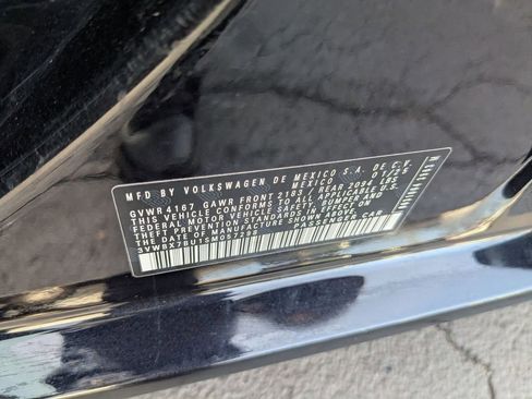 Used 2025 Volkswagen Jetta Sport image 35