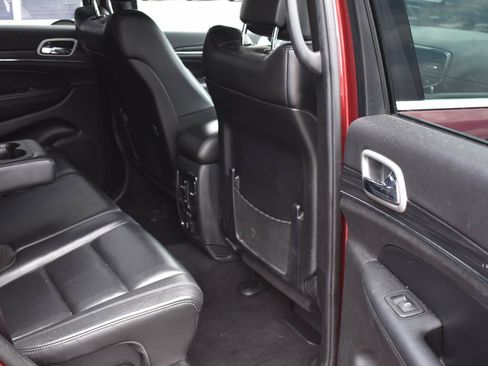 Used 2021 Jeep Grand Cherokee Limited w/ Trailer Tow Group IV AWD/4WD image 17