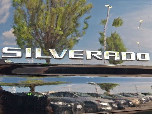 Used 2022 Chevrolet Silverado 2500 LT w/ Convenience Package AWD/4WD image 32