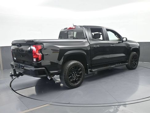 Used 2025 Chevrolet Colorado W/T w/ WT Custom Package RWD image 6