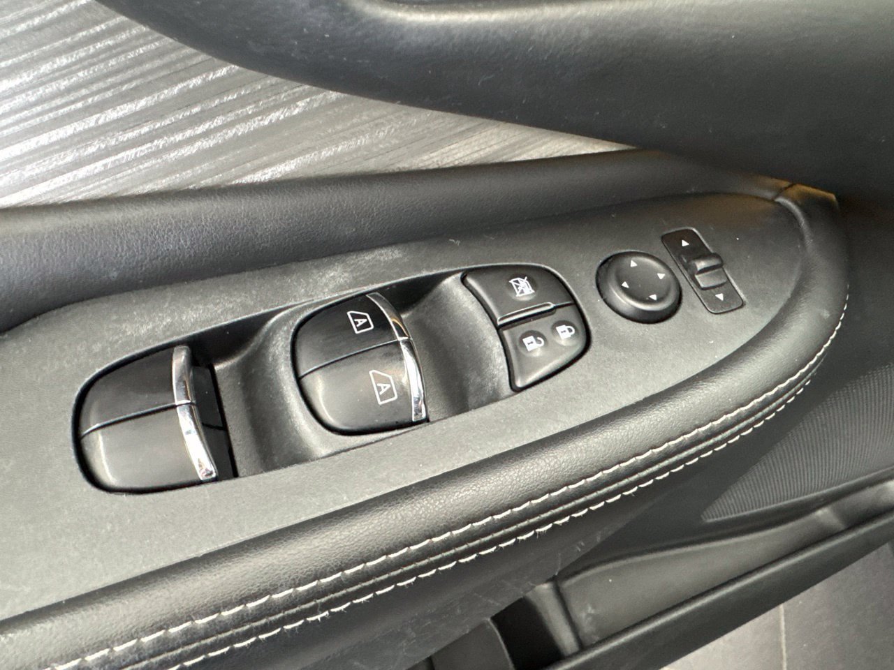 Used 2018 Nissan Murano Platinum w/ Cargo Package FWD image 35