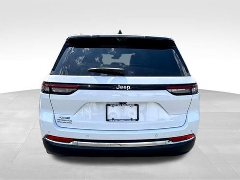 Used 2022 Jeep Grand Cherokee Limited 4xe w/ Luxury Tech Group II AWD/4WD image 7