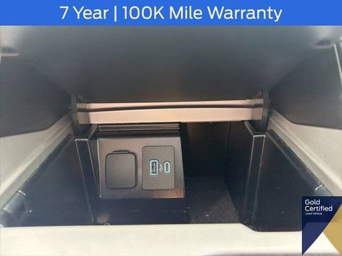 Used 2023 Ford Explorer XLT w/ Equipment Group 202A AWD/4WD image 40